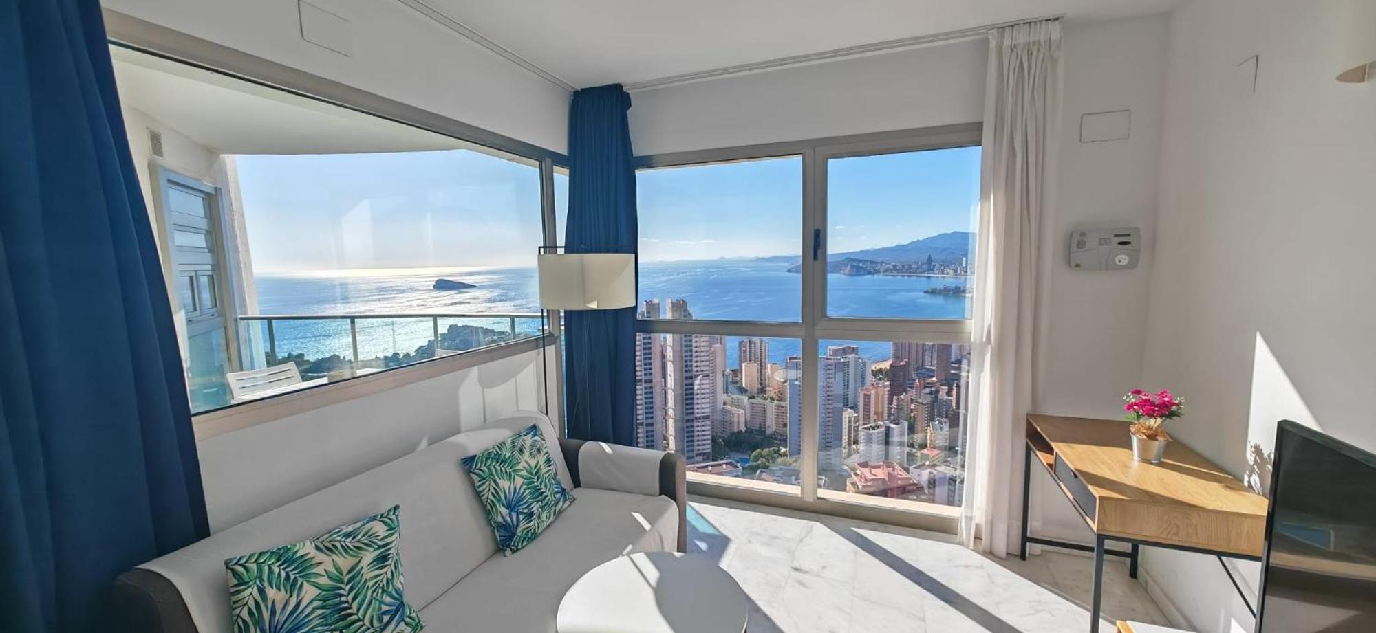 Highrise With Private Terrace & Sea Views - 34th Floor Apartment