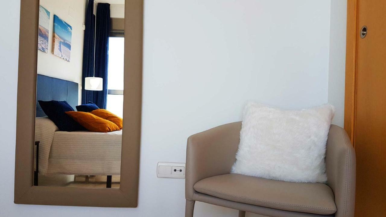 Apartment Highrise With Private Terrace & Sea Views - 34th Floor *