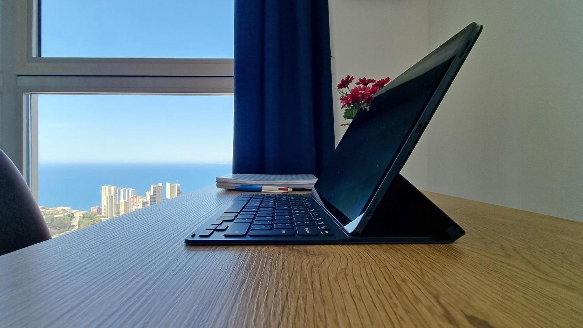 Appartement Highrise With Private Terrace & Sea Views - 34th Floor *